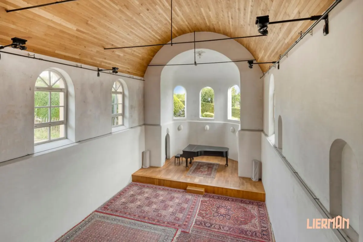 Commerce à vendre à Gammerages 1570 1265000.00€  chambres m² - Annonce 759434