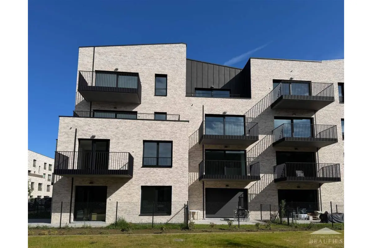 Appartement te  huur in Nijvel 1400 1200.00€ 2 slaapkamers 84.00m² - Zoekertje 759296
