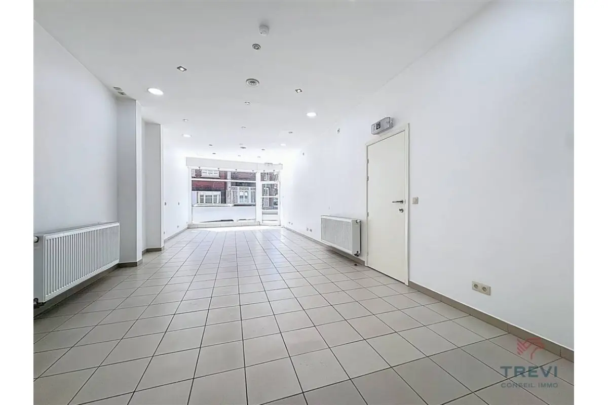 Commerce à louer à Tubize 1480 1200.00€  chambres 100.00m² - Annonce 760394
