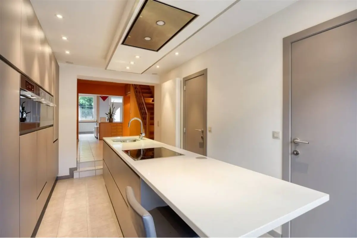 Huis te  koop in Beersel 1650 299000.00€ 3 slaapkamers m² - Zoekertje 786857