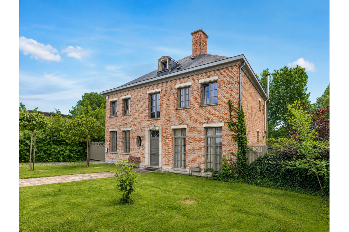 Villa te  koop in Lennik 1750 1099000.00€ 5 slaapkamers 535.00m² - Zoekertje 763133