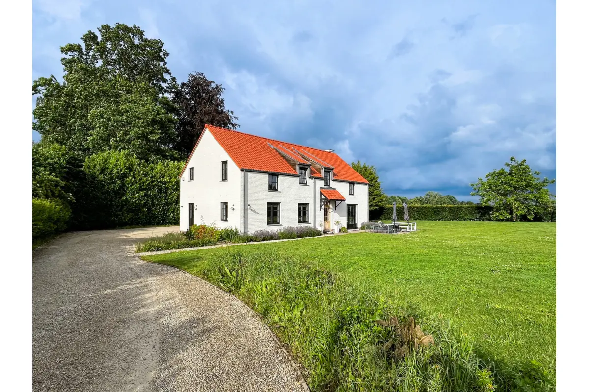 Maison à louer à Lasne 1380 2750.00€ 4 chambres 230.00m² - Annonce 763346