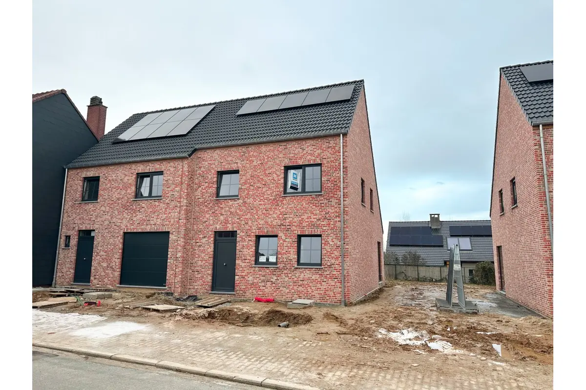 Huis te  koop in Oetingen 1755 0.00€ 3 slaapkamers m² - Zoekertje 765411