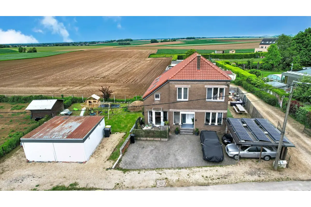 Maison à vendre à Orp-Jauche 1350 350000.00€ 5 chambres 230.00m² - Annonce 765108