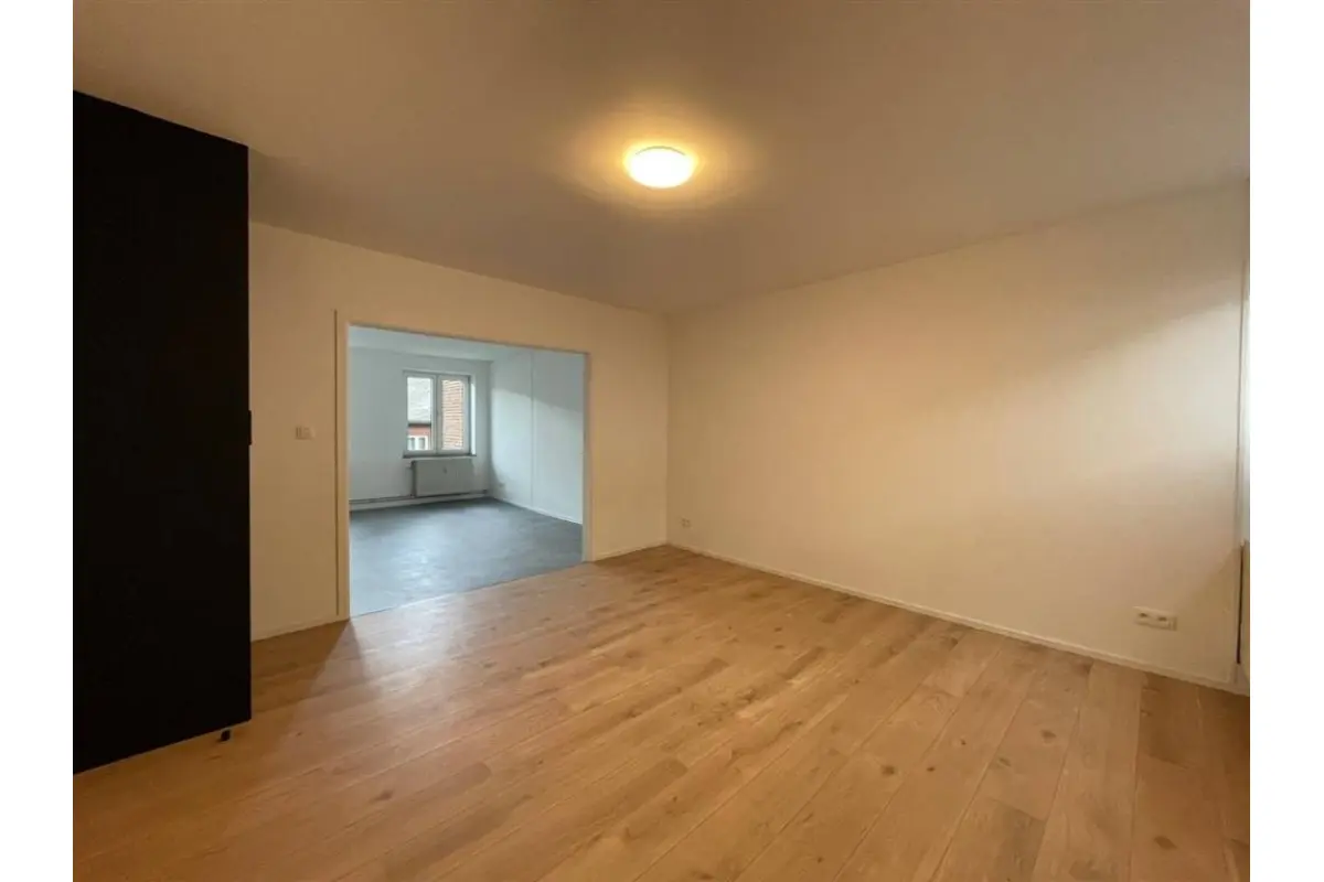 Appartement à louer à Jauche 1350 650.00€ 1 chambres 47.00m² - Annonce 764215