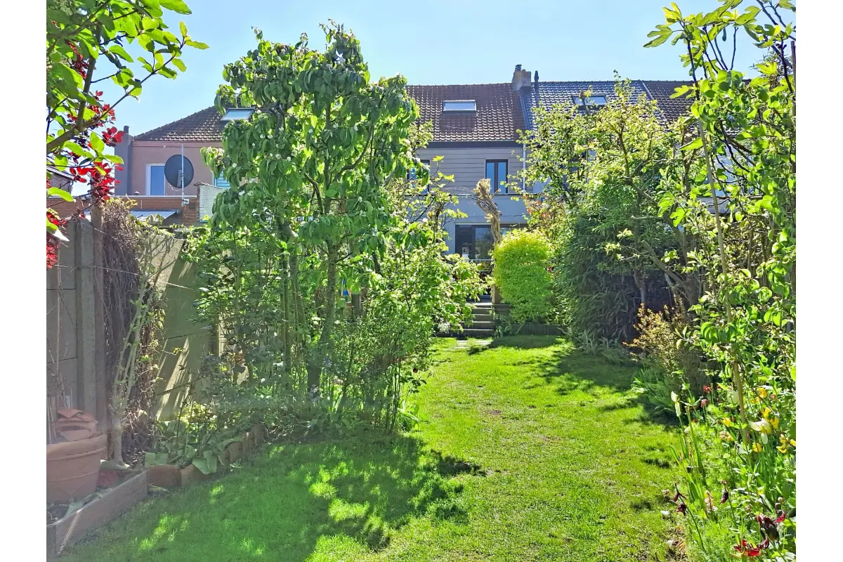 Huis te  koop in Machelen 1830 370000.00€ 3 slaapkamers 130.00m² - Zoekertje 765619