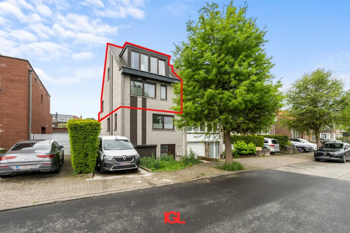 Duplex te  in Sint-Pieters-Leeuw 1600 385000.00€ 3 slaapkamers 132.00m² - Zoekertje 767130