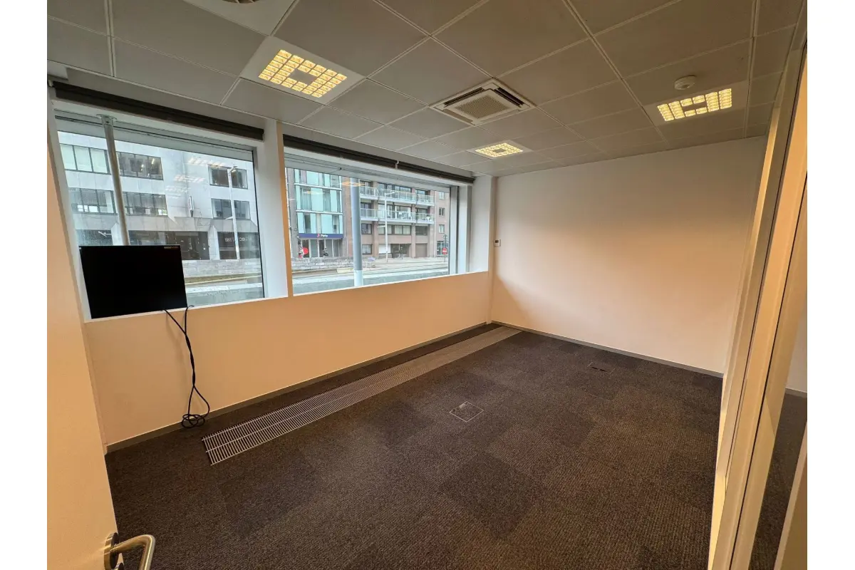 Handelszaak te  huur in Leuven 3000 1337.50€  slaapkamers 107.00m² - Zoekertje 766618