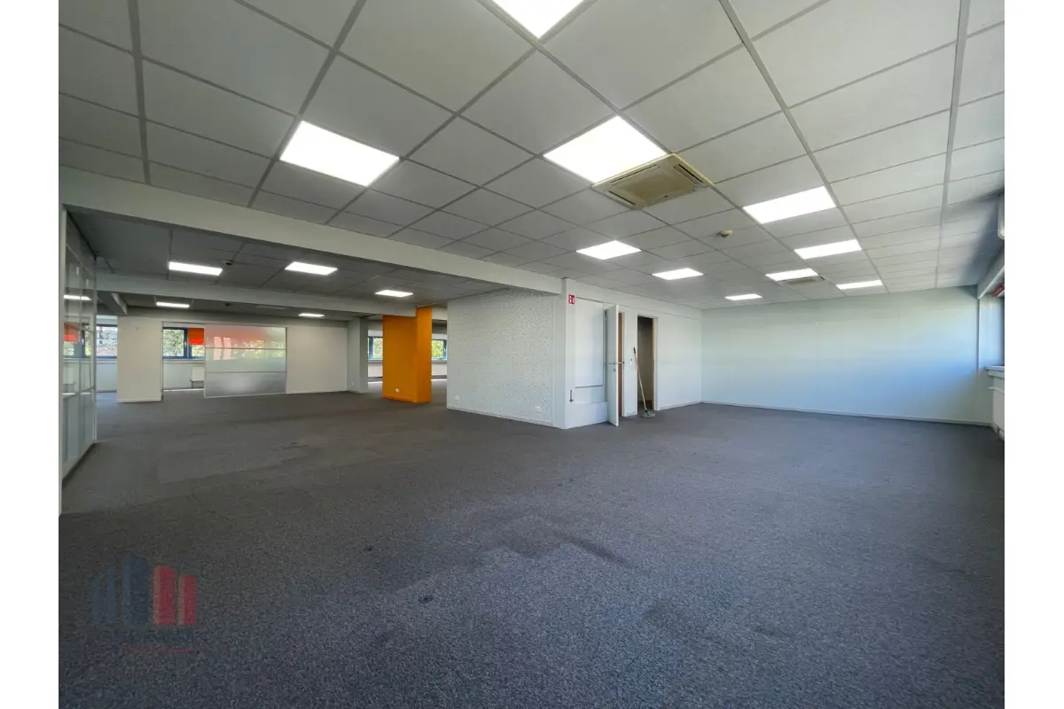 Commerce à louer à Wemmel 1780 7242.00€  chambres 790.00m² - Annonce 767151