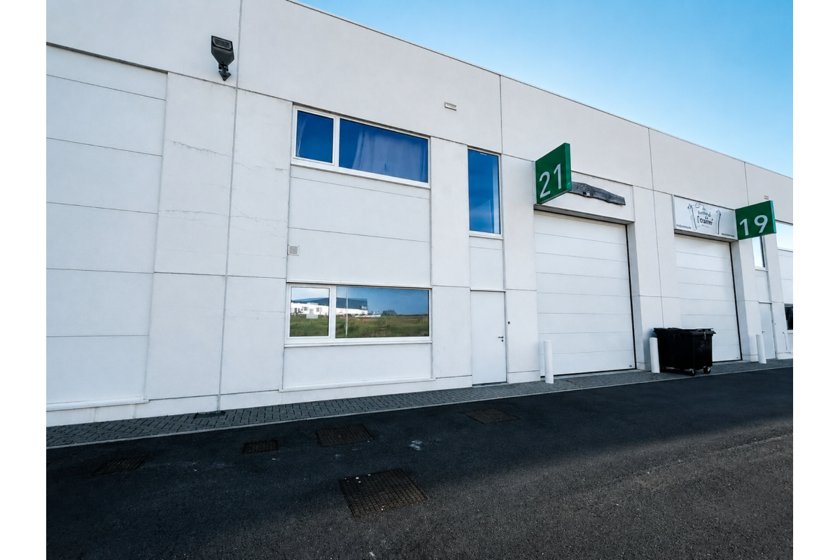 Commerce à louer à Clabecq 1480 1950.00€  chambres 288.00m² - Annonce 767037