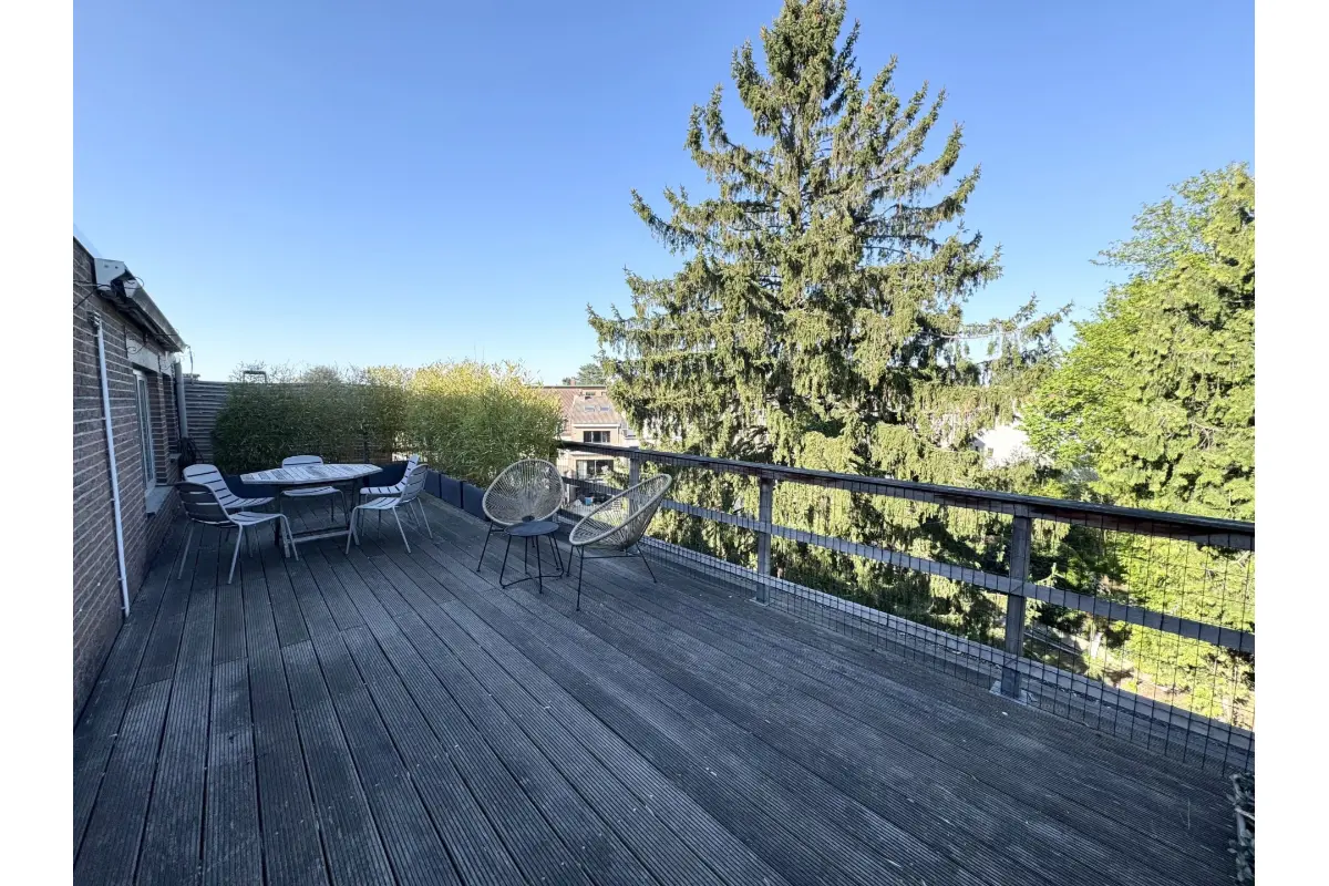 Appartement te  huur in Kraainem 1950 2200.00€ 3 slaapkamers 161.00m² - Zoekertje 767064