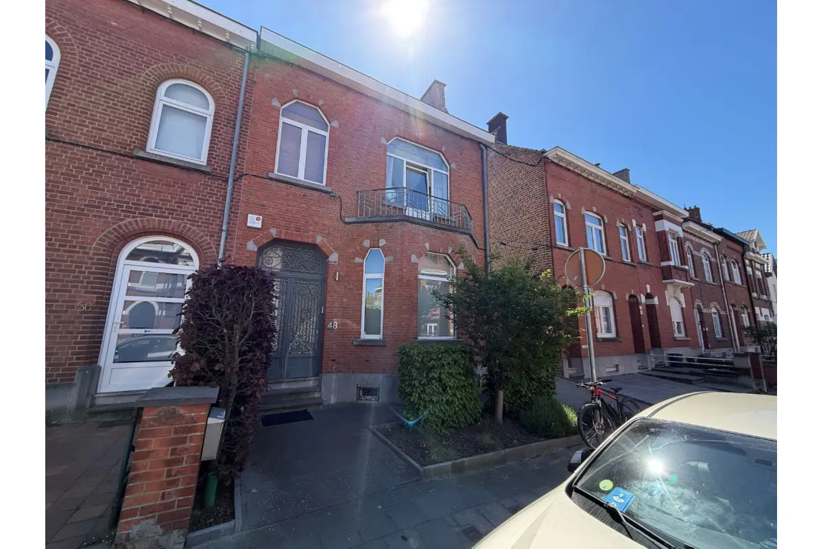 Maison à louer à Braine-l'Alleud 1420 1950.00€ 3 chambres 250.00m² - Annonce 767824
