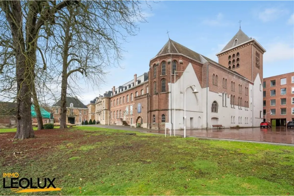 Commerce à louer à Grand-Bigard 1702 8324.00€  chambres 739.92m² - Annonce 768207