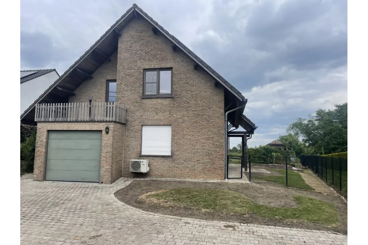 Maison à louer à Asse 1730 1750.00€ 4 chambres 150.00m² - Annonce 767884