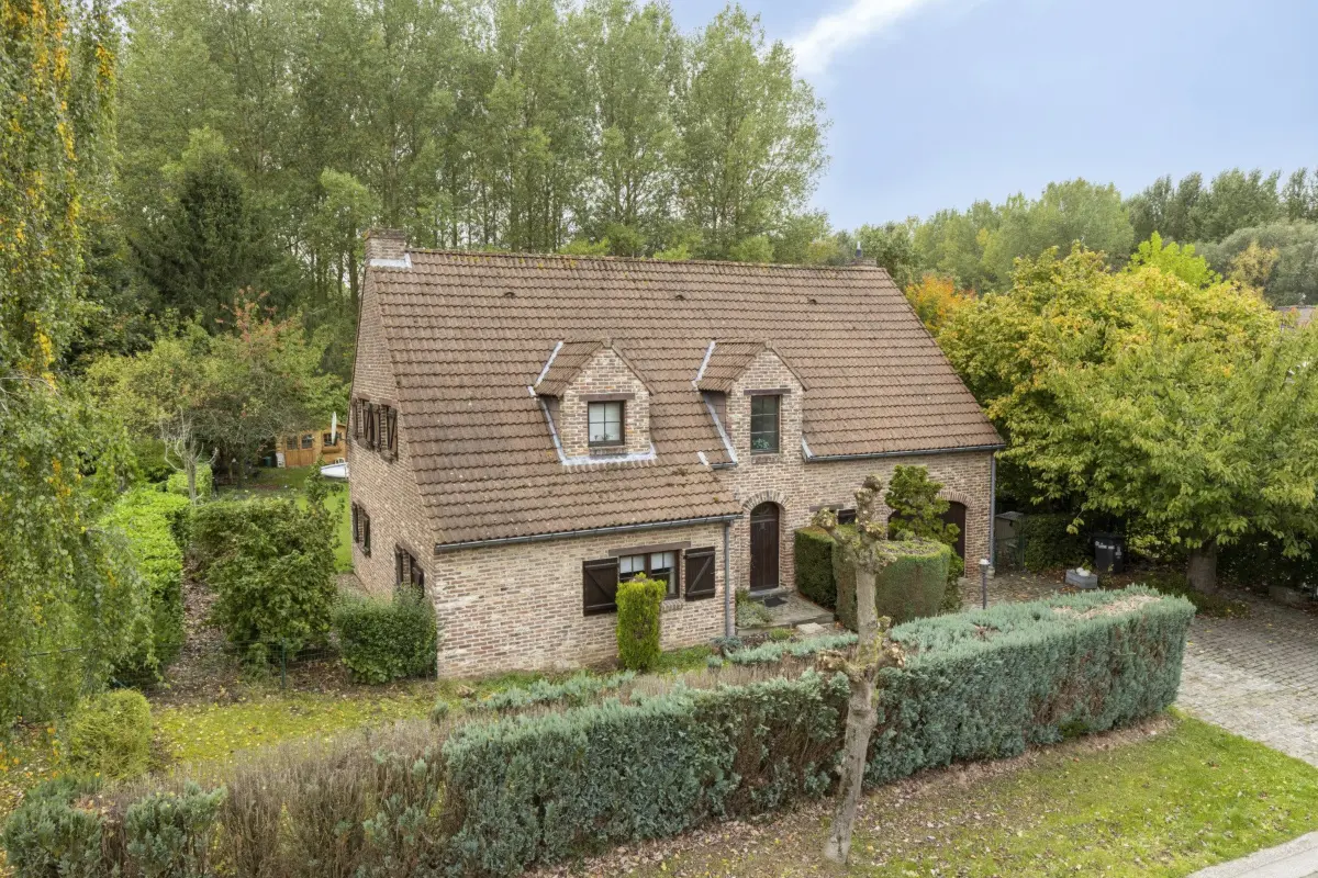 Huis te  koop in Wemmel 1780 750000.00€ 5 slaapkamers 238.00m² - Zoekertje 768109