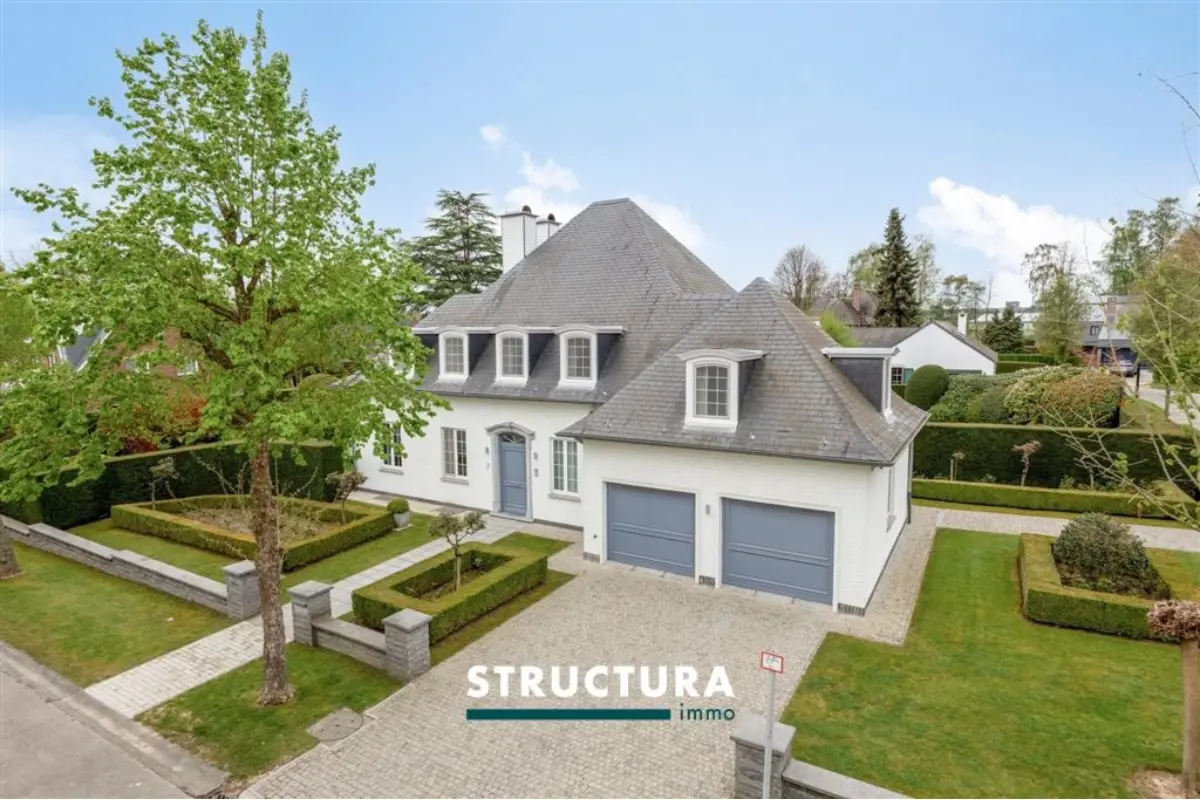 Villa te  in Wemmel 1780 1275000.00€ 4 slaapkamers 331.00m² - Zoekertje 770350