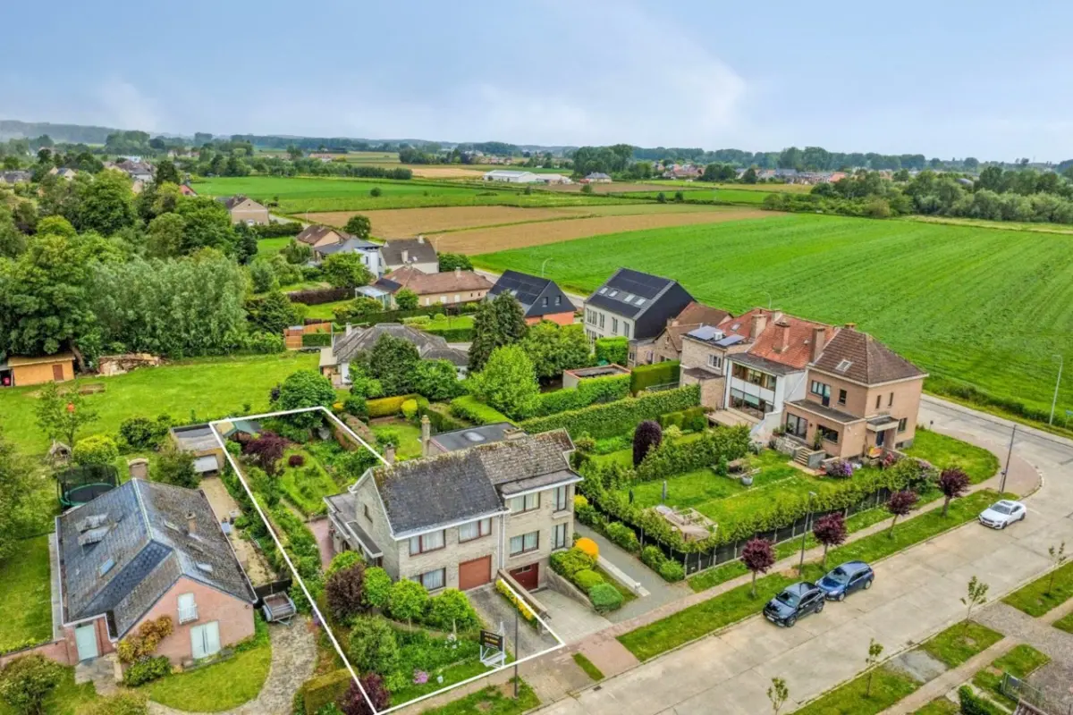 Huis te  koop in Merchtem 1785 395000.00€ 3 slaapkamers 120.00m² - Zoekertje 770342
