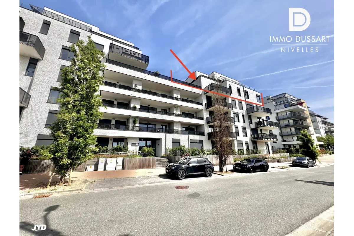 Penthouse à louer à Braine-l'Alleud 1420 2200.00€ 3 chambres 138.00m² - Annonce 770870