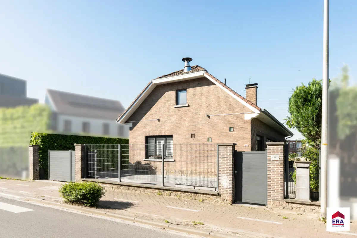 Huis te  koop in Dilbeek 1700 599000.00€ 4 slaapkamers 260.00m² - Zoekertje 770433