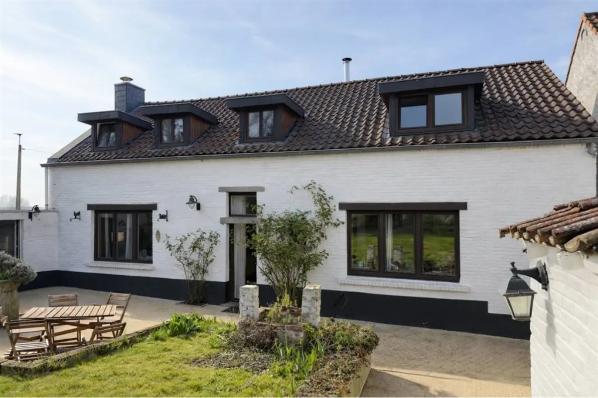 Maison à vendre à Walhain-Saint-Paul 1457 395000.00€ 3 chambres 125.00m² - Annonce 771083
