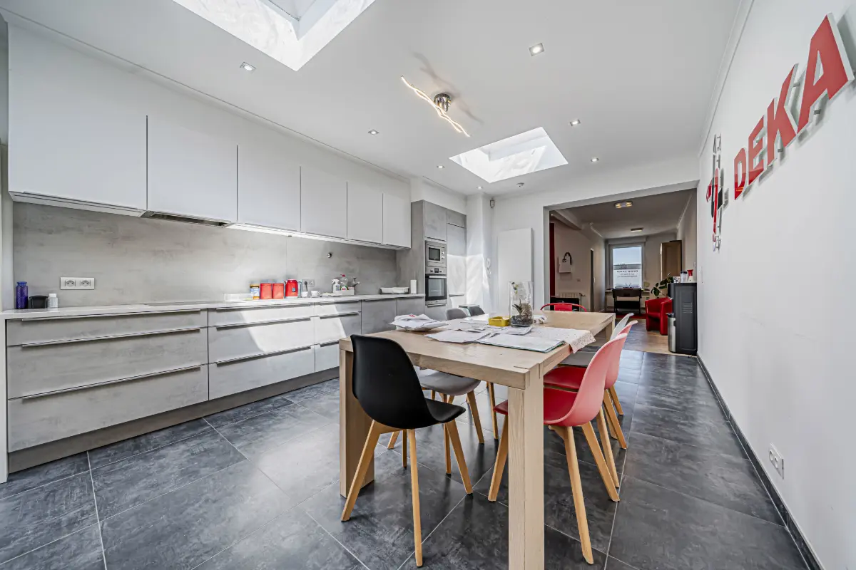 Huis te  koop in Machelen 1830 375000.00€ 3 slaapkamers 107.00m² - Zoekertje 772204