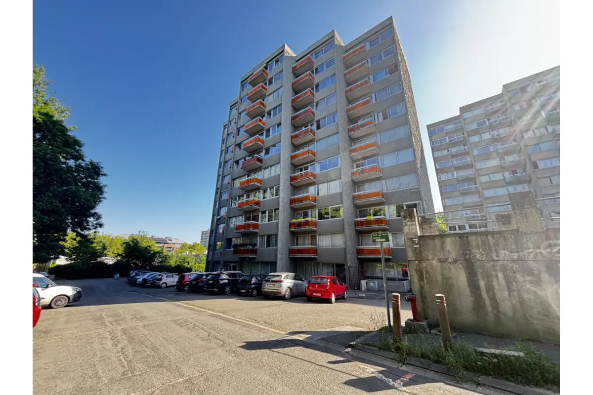 Appartement te  huur in Nijvel 1400 800.00€ 1 slaapkamers 60.00m² - Zoekertje 771486