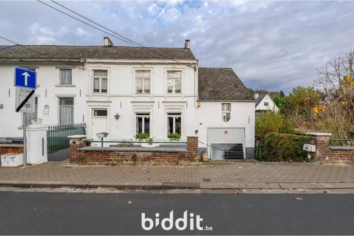Huis te  koop in Court-Saint-Etienne 1490 220000.00€ 2 slaapkamers 120.00m² - Zoekertje 772119