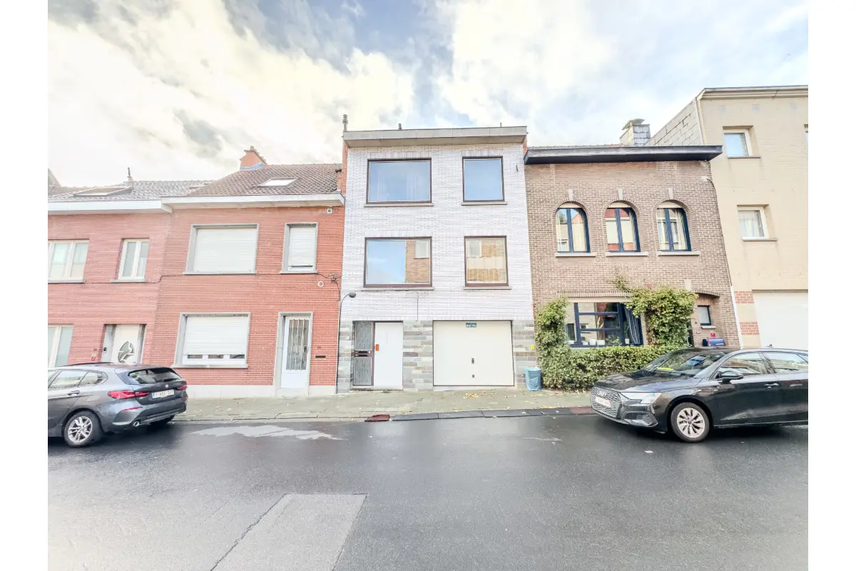 Mixgebouw te  koop in Relegem 1731 465000.00€ 4 slaapkamers 210.00m² - Zoekertje 773282
