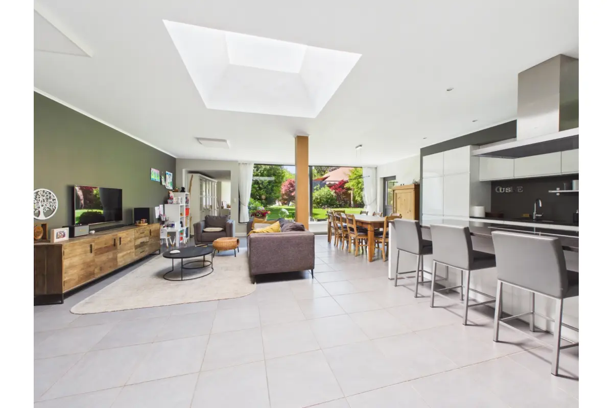 Appartement à vendre à Braine-l'Alleud 1420 690000.00€ 5 chambres 285.00m² - Annonce 773389