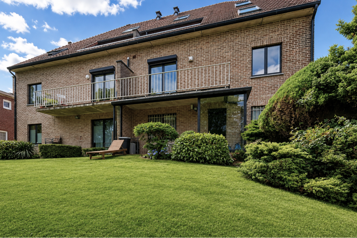 Appartement te  koop in Sint-Genesius-Rode 1640 369000.00€ 3 slaapkamers 108.00m² - Zoekertje 772906