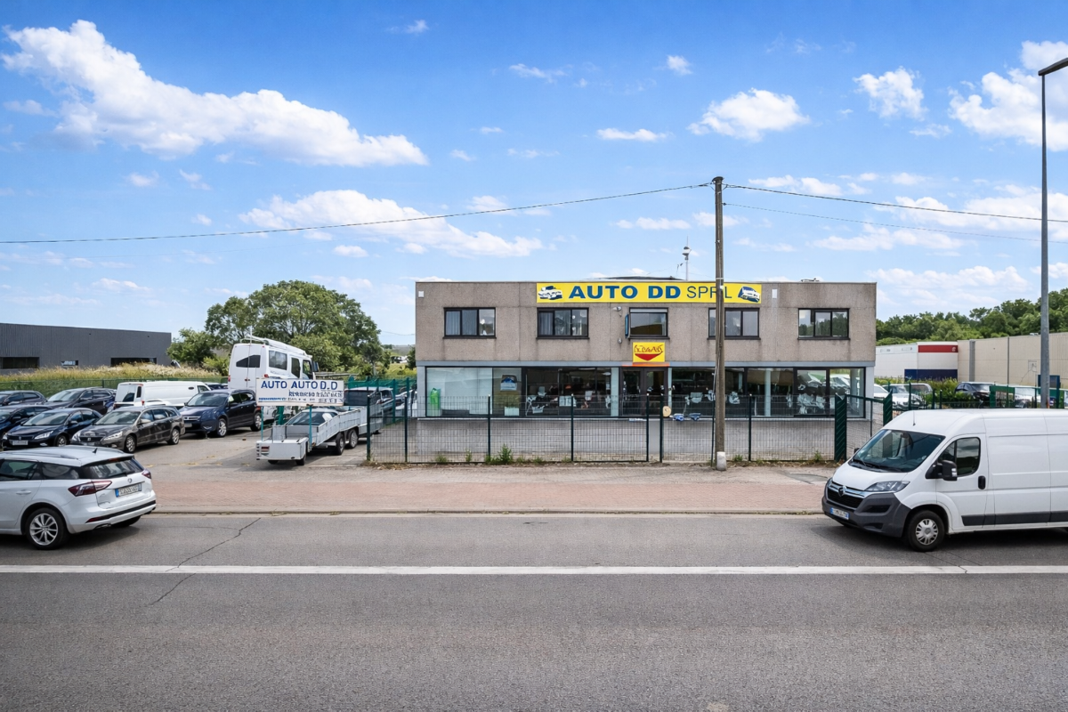 Handelszaak te  koop in Oudenaken 1600 0.00€  slaapkamers 750.00m² - Zoekertje 772711