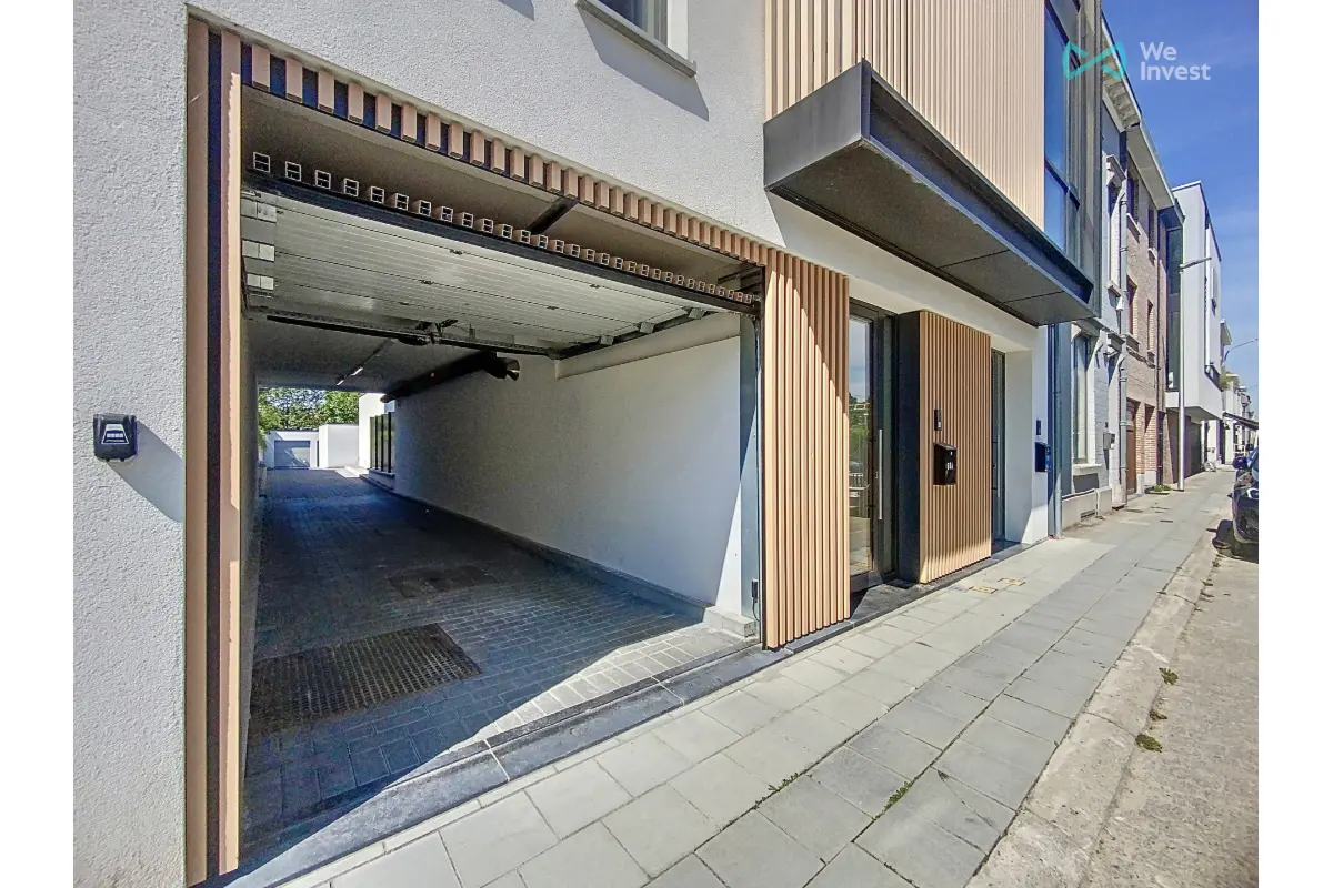 Box à louer à Waterloo 1410 180.00€  chambres m² - Annonce 773933