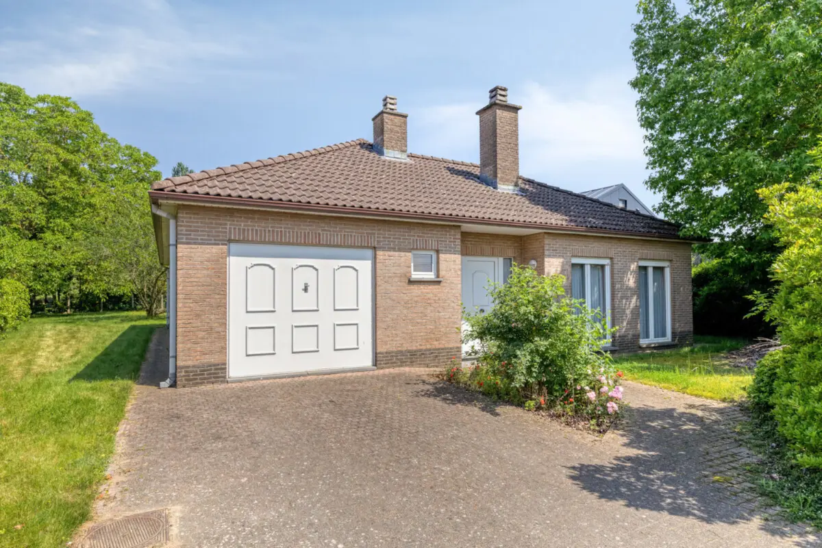 Bungalow te  koop in Asse 1730 475000.00€ 2 slaapkamers 165.00m² - Zoekertje 775019