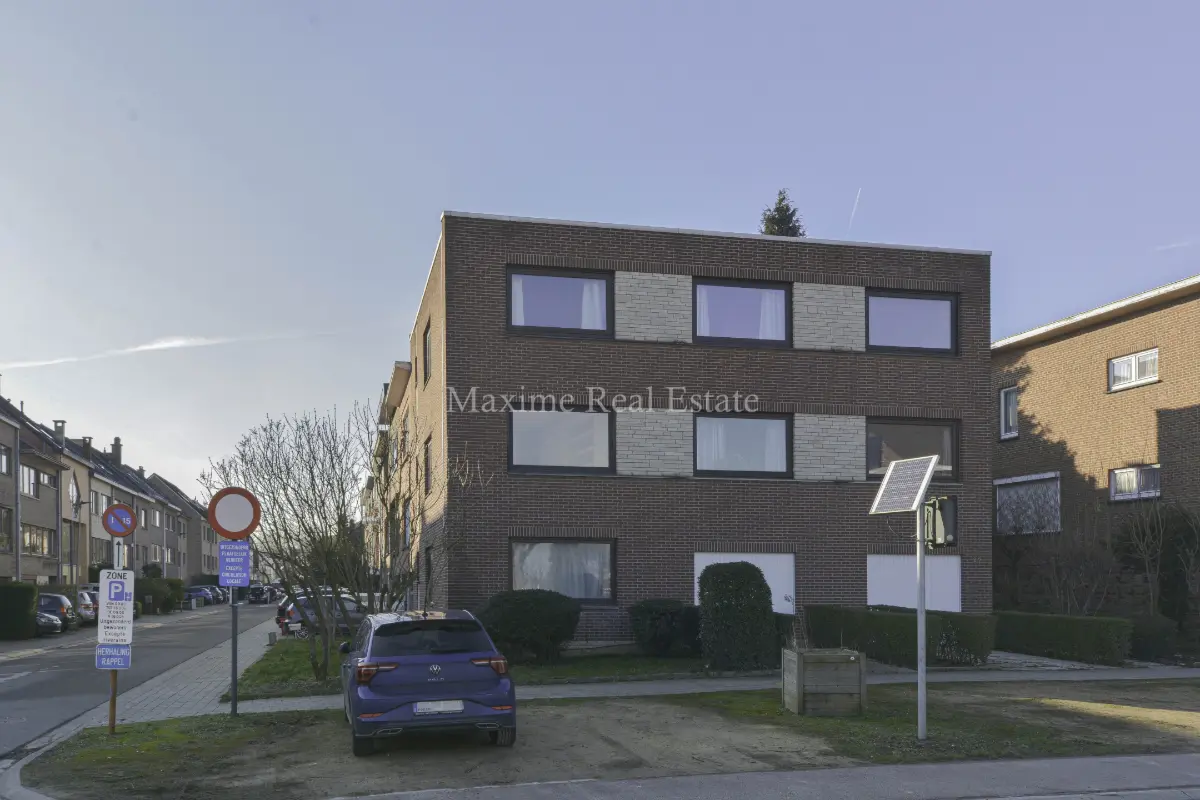 Studio à louer à Kraainem 1950 790.00€  chambres 35.00m² - Annonce 774622