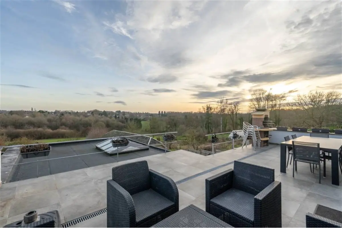 Parking / garage à vendre à Hoeilaart 1560 575000.00€  chambres m² - Annonce 775120