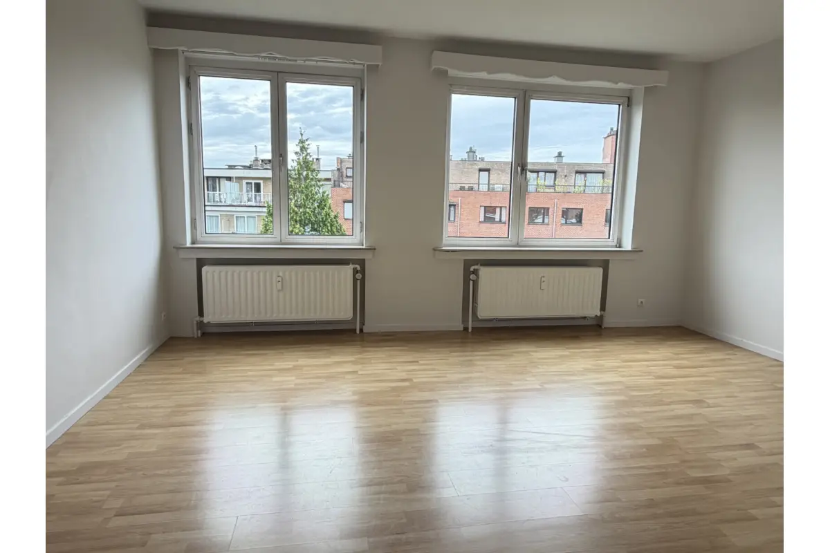 Appartement te  in Sint-Lambrechts-Woluwe 1200 950.00€ 1 slaapkamers 80.00m² - Zoekertje 775841