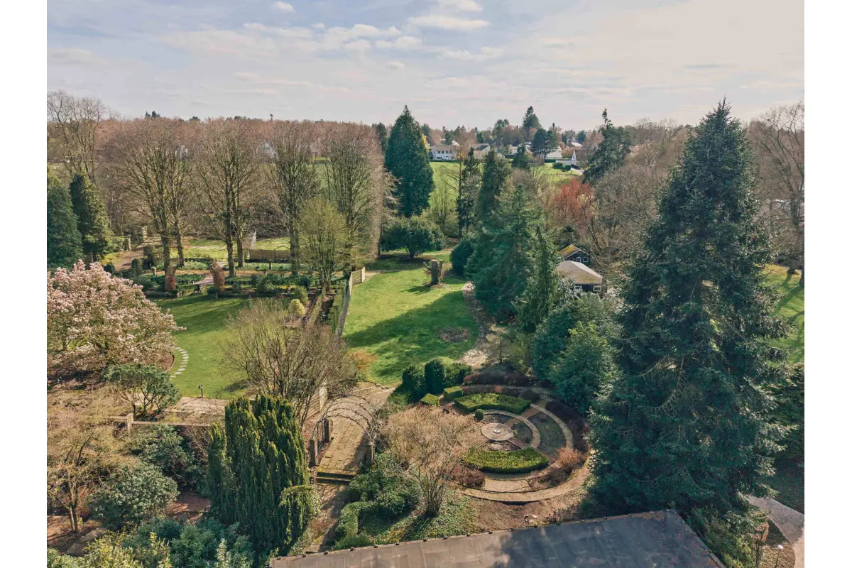 Terrain à vendre à Rhode-Saint-Genese 1640 1350000.00€  chambres m² - Annonce 776274