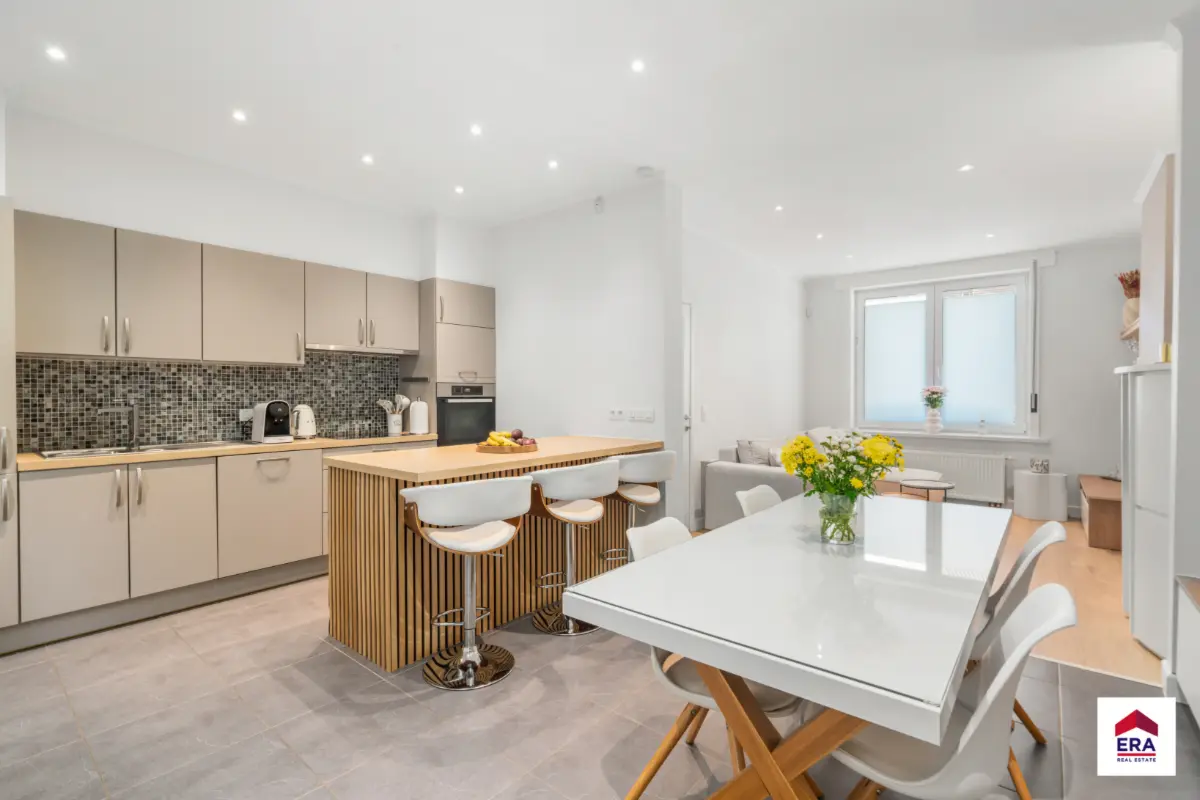 Huis te  koop in Asse 1730 465000.00€ 3 slaapkamers 190.00m² - Zoekertje 778534