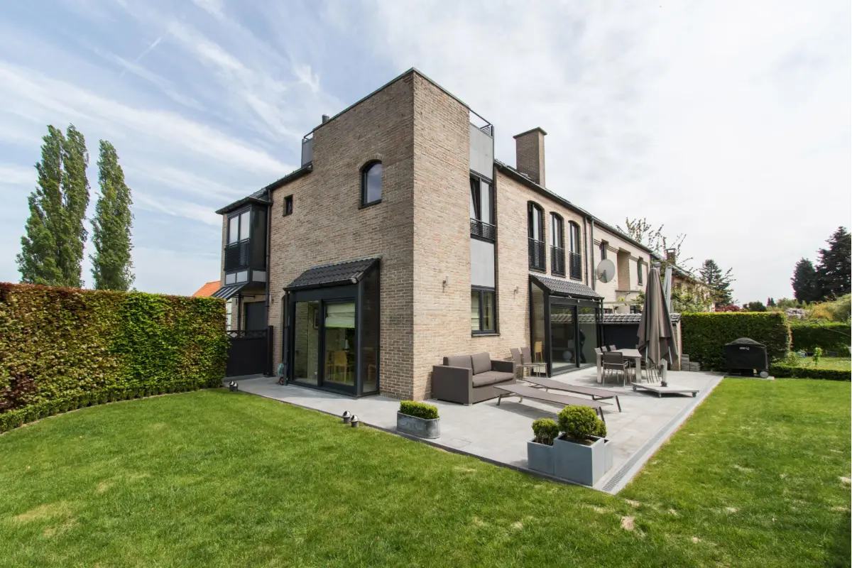 Huis te  huur in Kraainem 1950 3400.00€ 4 slaapkamers 245.00m² - Zoekertje 778516