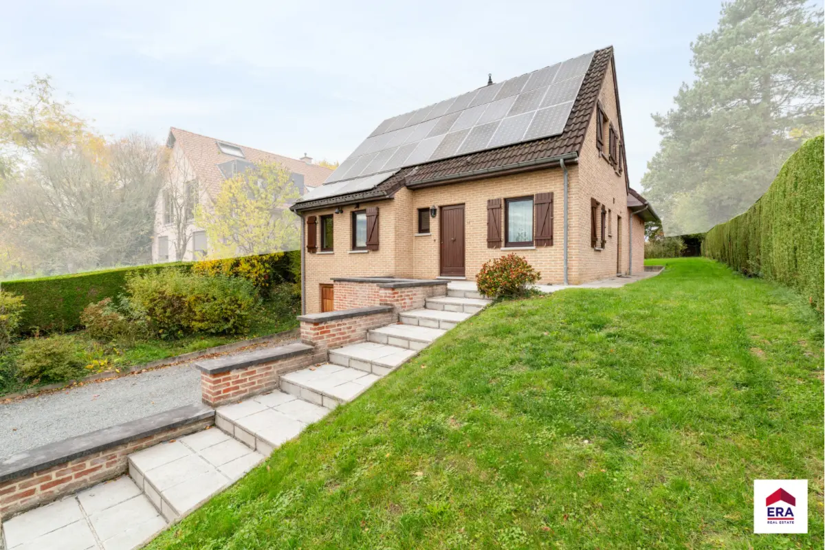 Huis te  koop in Dilbeek 1700 590000.00€ 4 slaapkamers 189.00m² - Zoekertje 777929