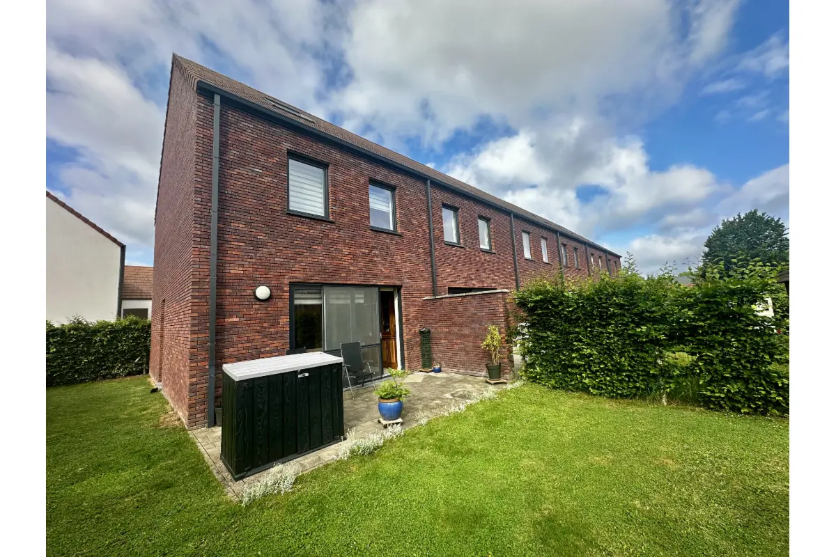 Huis te  in Aat 7800 1190.00€ 4 slaapkamers 130.00m² - Zoekertje 779358
