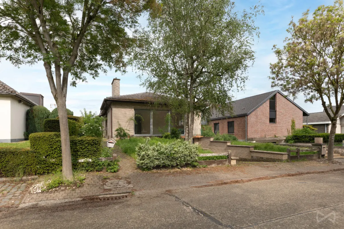 Huis te  koop in Tienen 3300 290000.00€ 3 slaapkamers 160.00m² - Zoekertje 780172