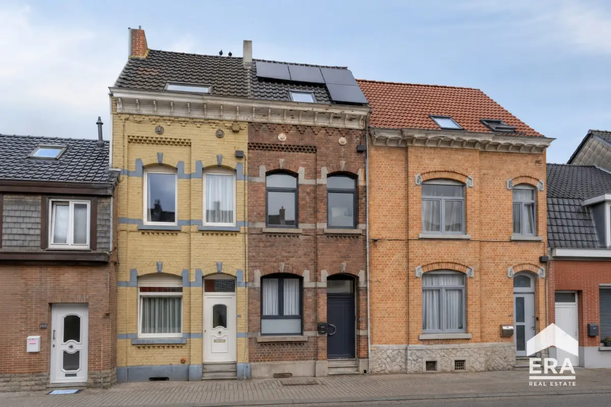 Huis te  koop in Lembeek 1502 325000.00€ 3 slaapkamers 144.00m² - Zoekertje 780362