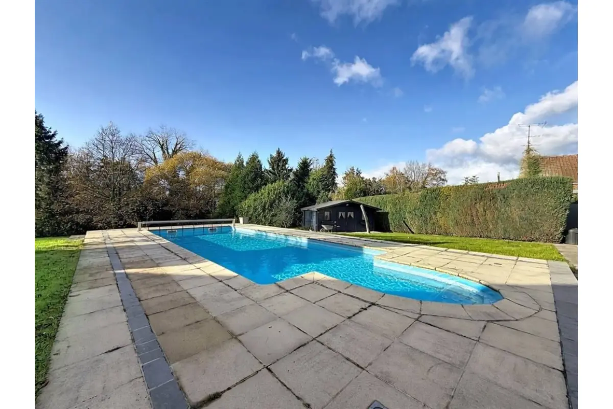 Huis te  in Hennuyères 7090 525000.00€ 2 slaapkamers 180.00m² - Zoekertje 780894