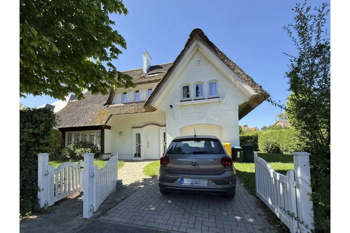 Huis te  huur in Kraainem 1950 3350.00€ 6 slaapkamers 285.00m² - Zoekertje 781295
