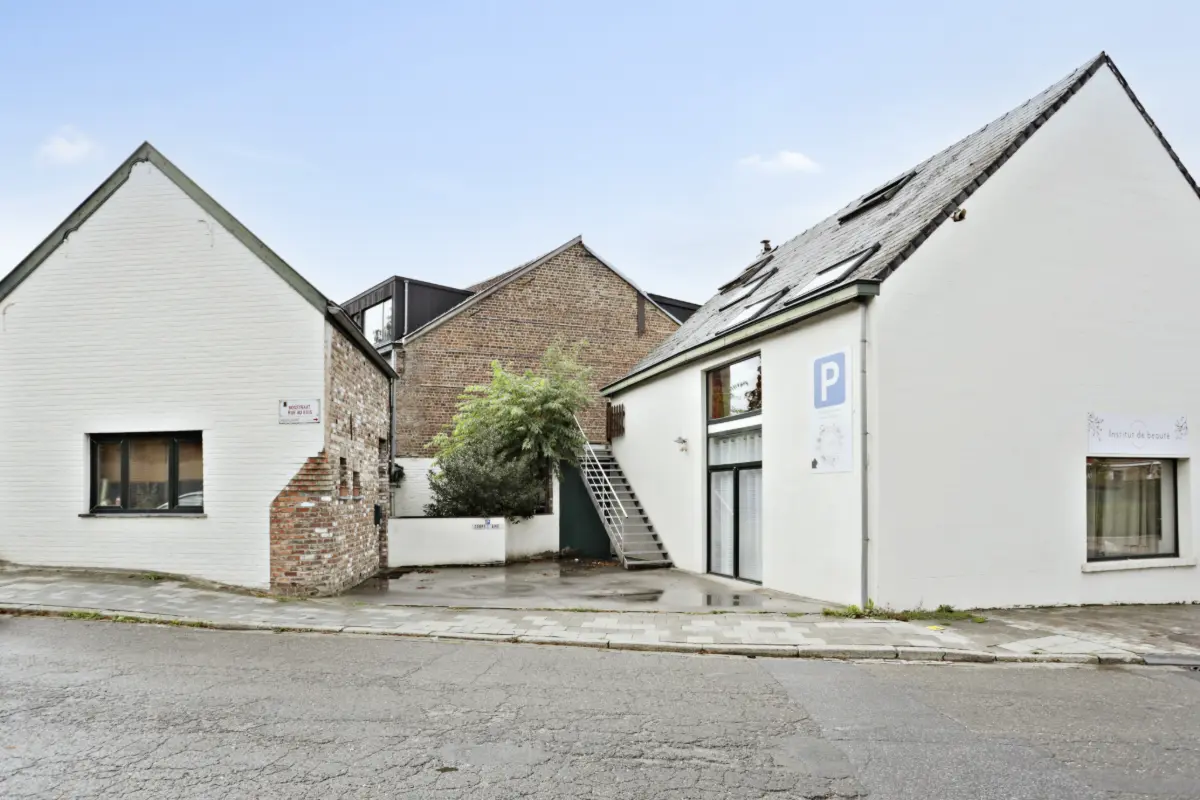 Handelszaak te  koop in Sint-Genesius-Rode 1640 249000.00€ 0 slaapkamers 80.00m² - Zoekertje 782097