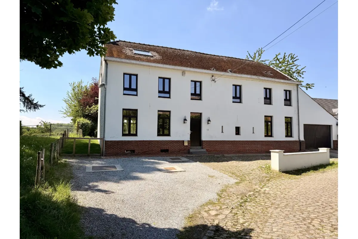 Huis te  in Perwijs 1360 1550.00€ 4 slaapkamers 230.00m² - Zoekertje 783506