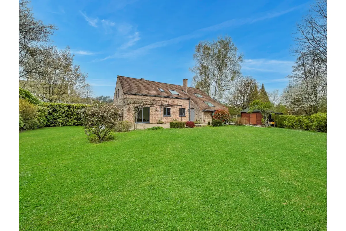 Maison à louer à Lasne 1380 2750.00€ 5 chambres 290.00m² - Annonce 783729