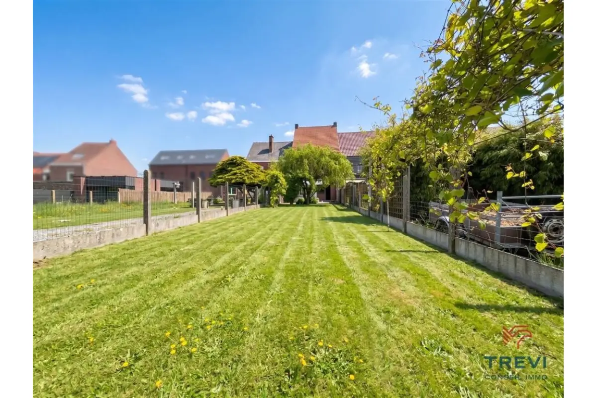 Huis te  in Zinnik 7060 275000.00€ 3 slaapkamers 175.00m² - Zoekertje 784329