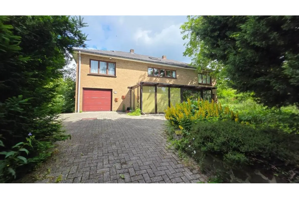 Huis te  koop in Linkebeek 1630 735000.00€ 5 slaapkamers 300.00m² - Zoekertje 785266